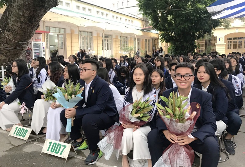 trường-thpt-việt-đức-học-sinh