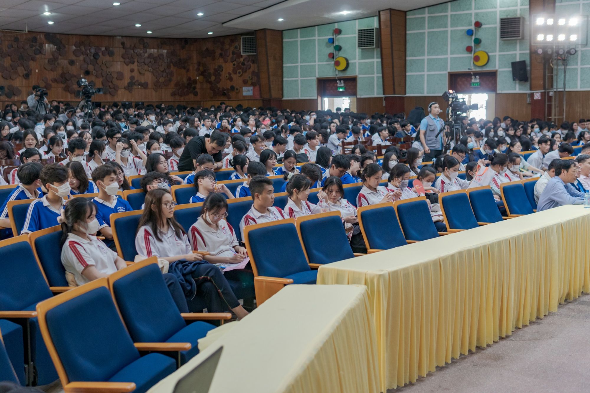 Sinh vi&ecirc;n trường đại học Cần Thơ