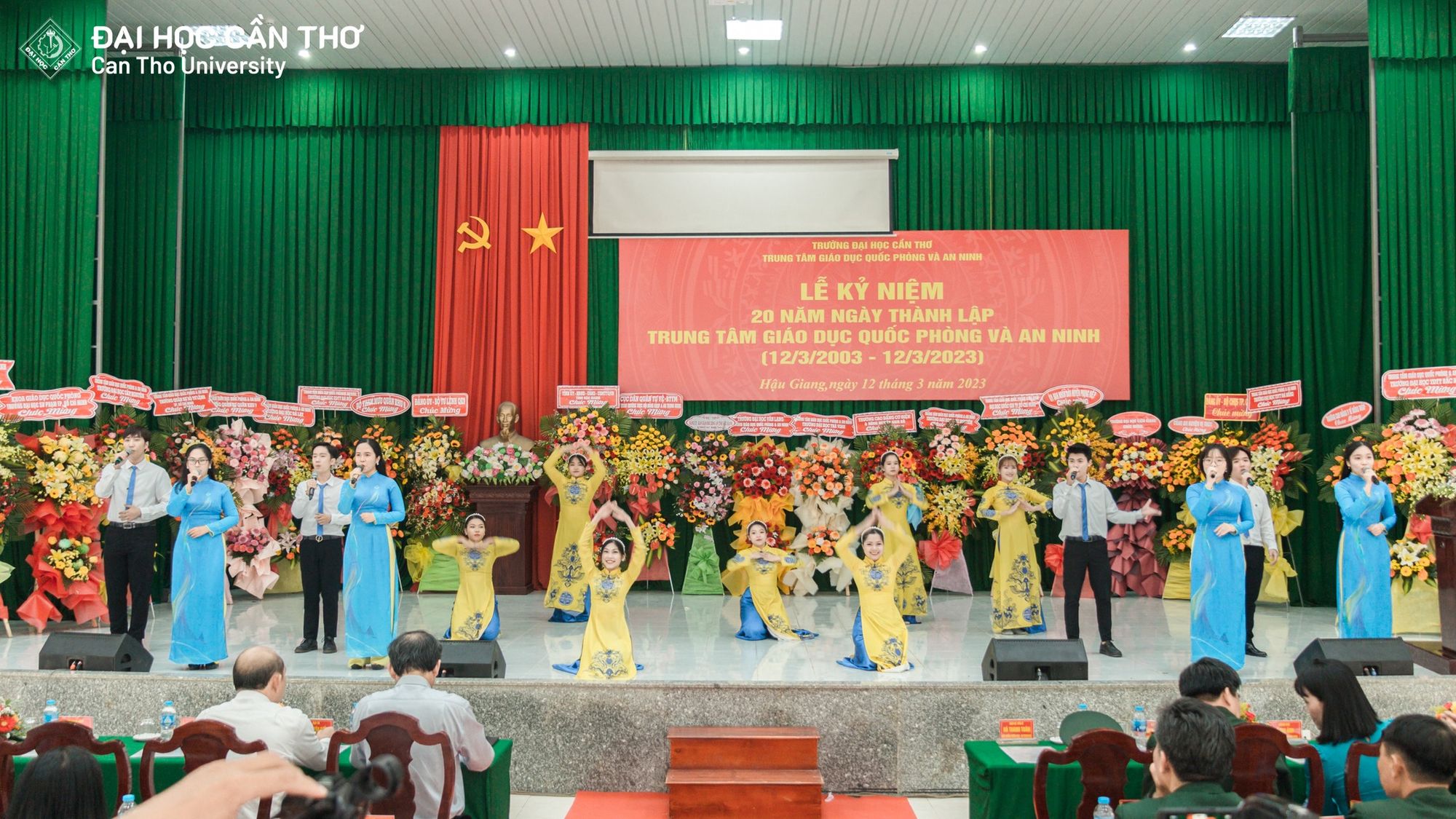 Hoạt động ca m&uacute;a nhạc của sinh vi&ecirc;n