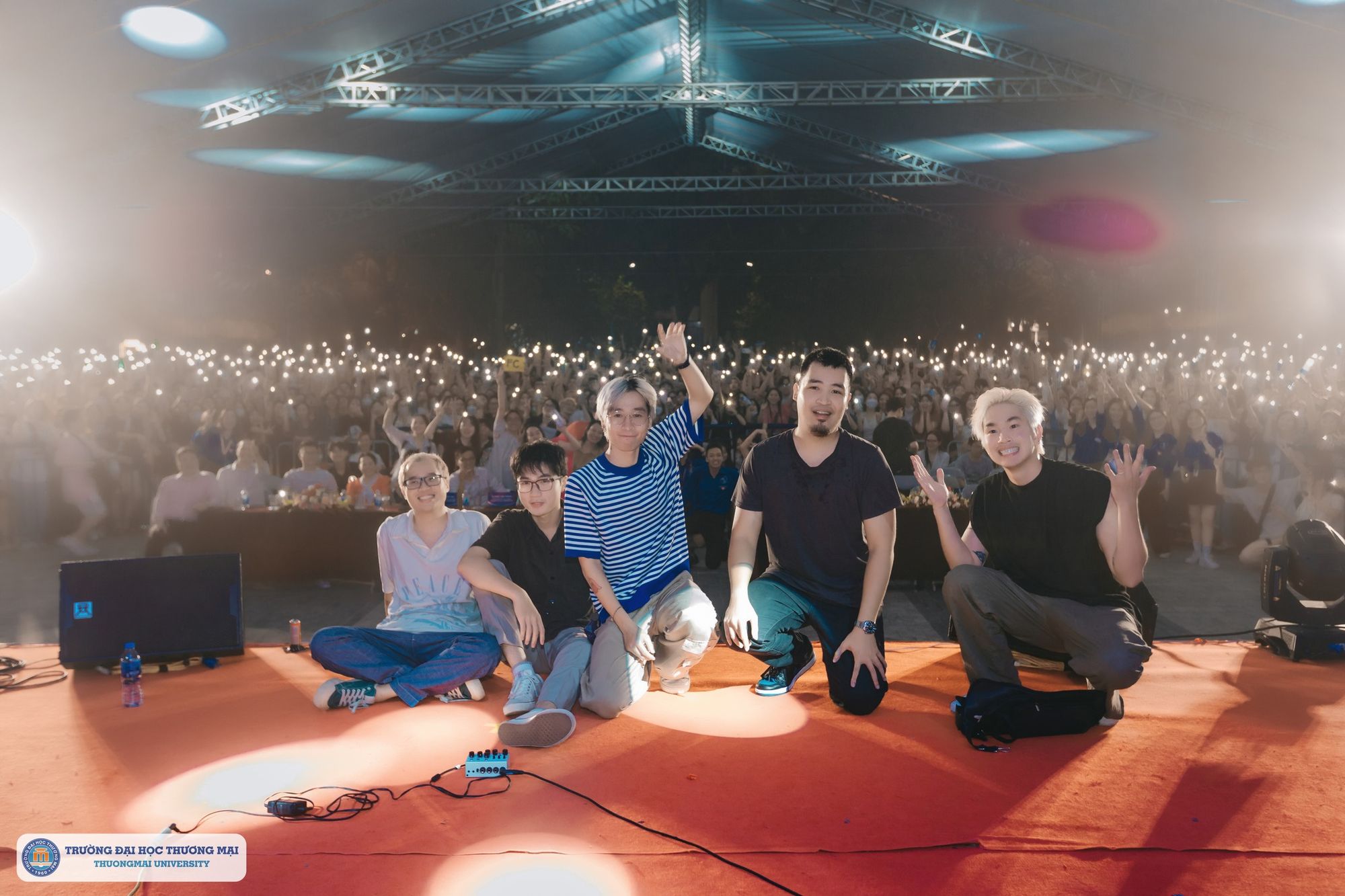 Đại học Thương Mại hoạt động ngoại kho&aacute;