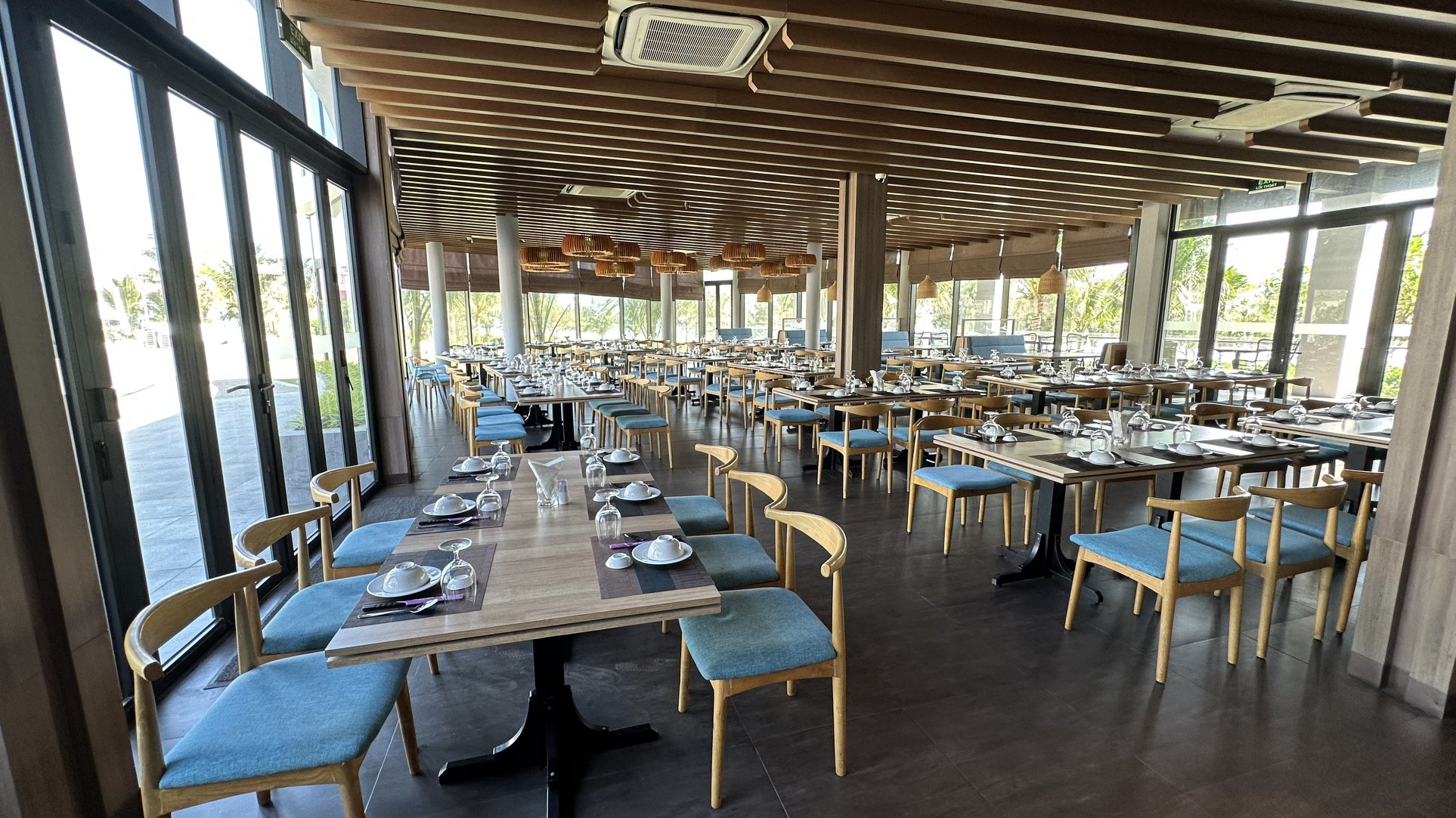 cơ sở vật chất UEH