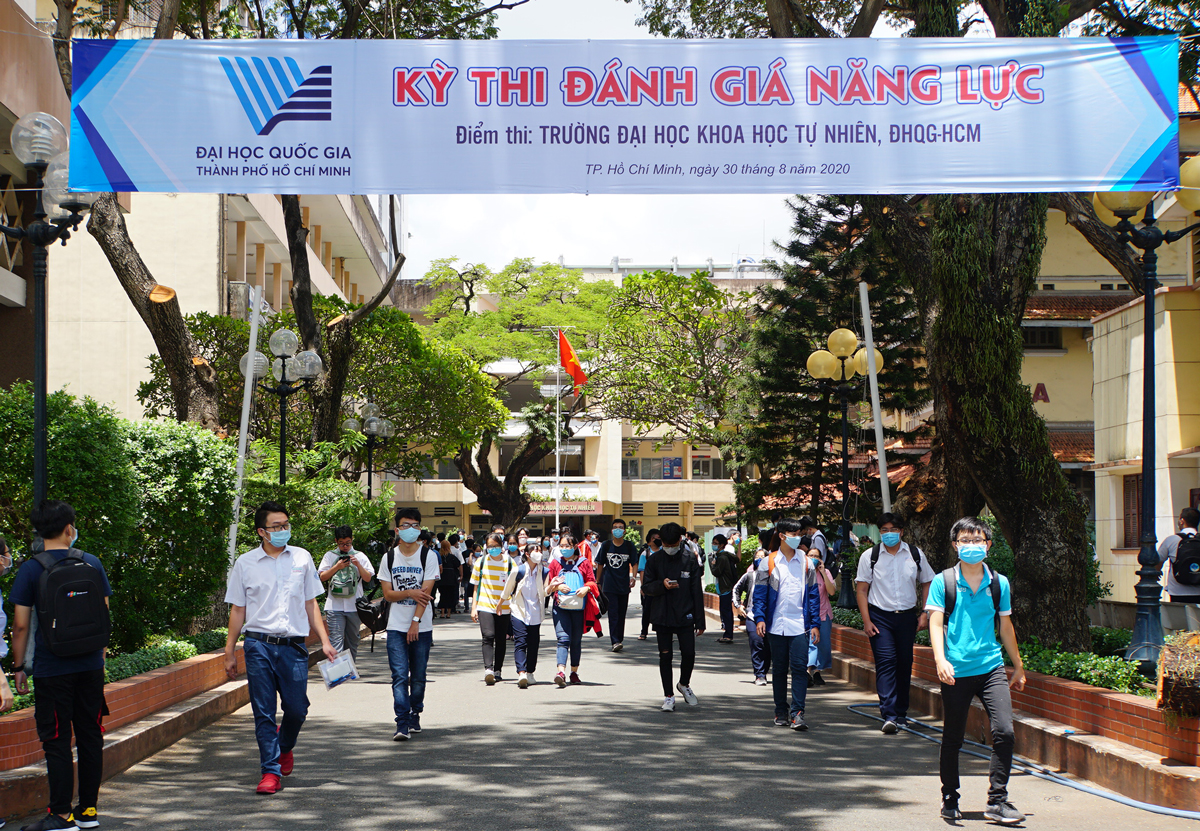 k&igrave; thi tuyển snh cuả trườn