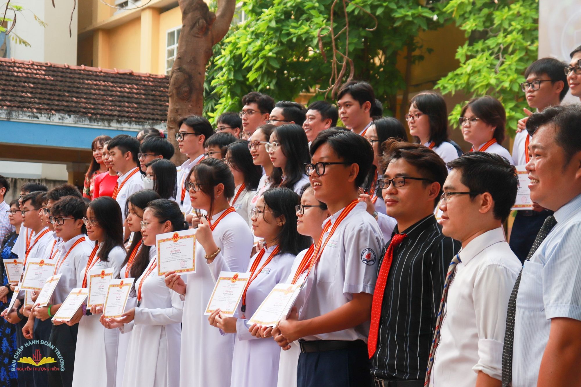 Lễ tuy&ecirc;n dương học sinh giỏi