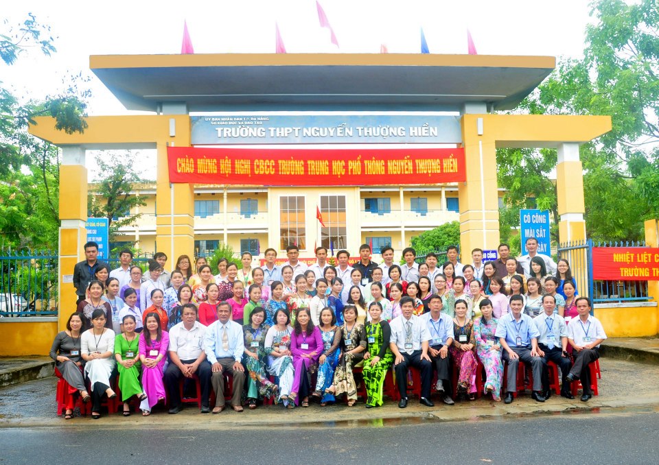 thầy c&ocirc; THPT Nguyễn Thượng Hiền