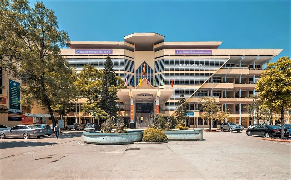 học viện t&agrave;i ch&iacute;nh AOF