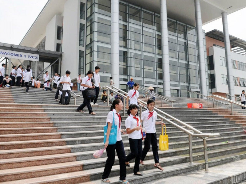 Trường chuy&ecirc;n HN Amsterdam 2