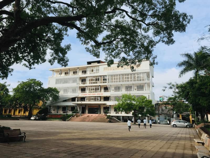 Trường THPT H&agrave;n Thuy&ecirc;n