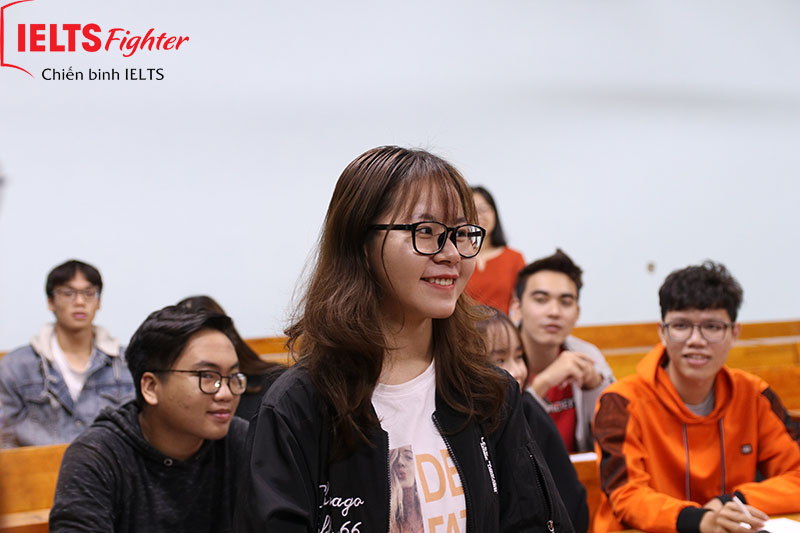 IELTS Fighter tổ chức thi thử IELTS tại Học viện Tài Chính 3