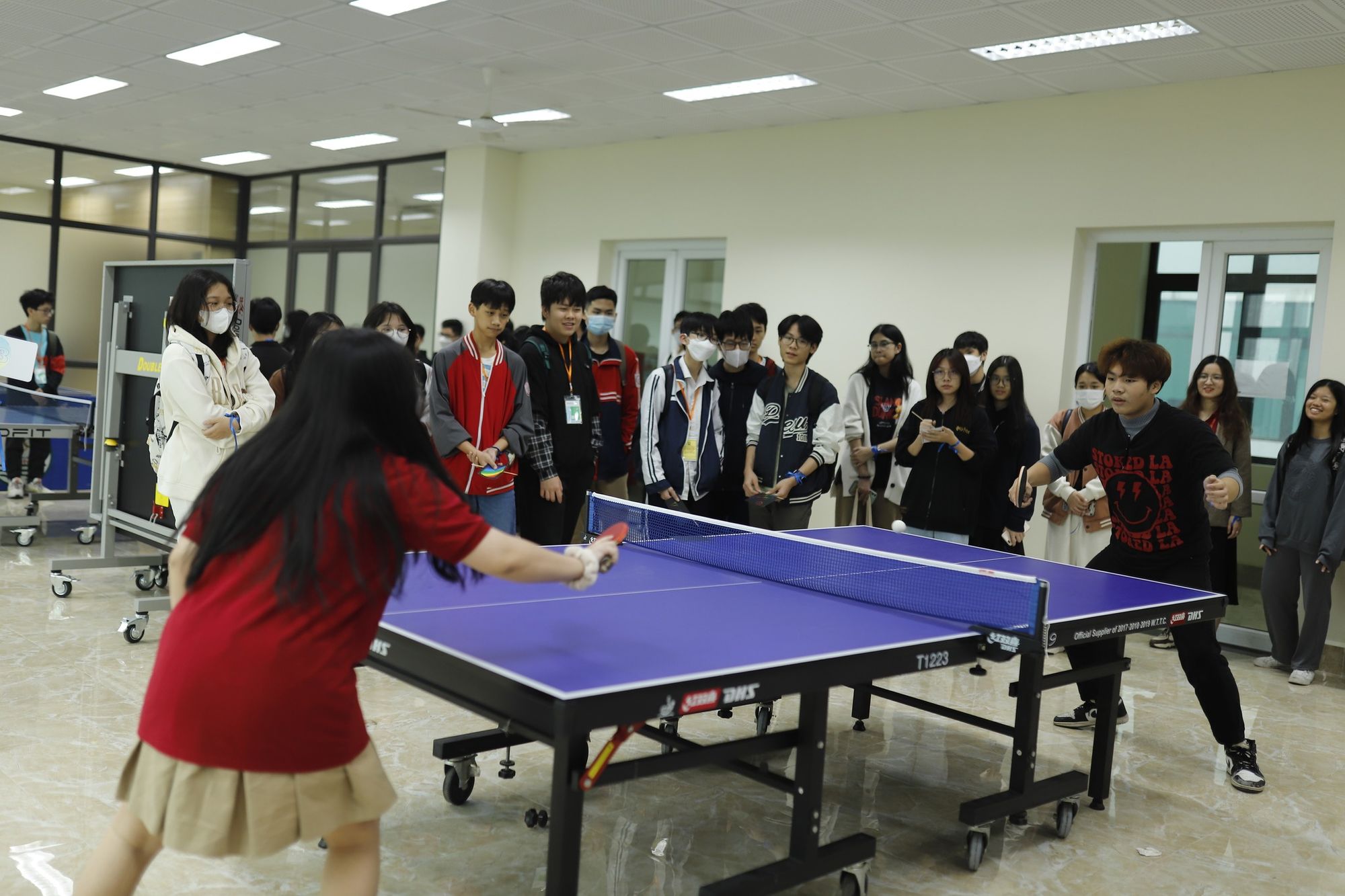 ph&ograve;ng sinh hoạt b&oacute;ng rổ