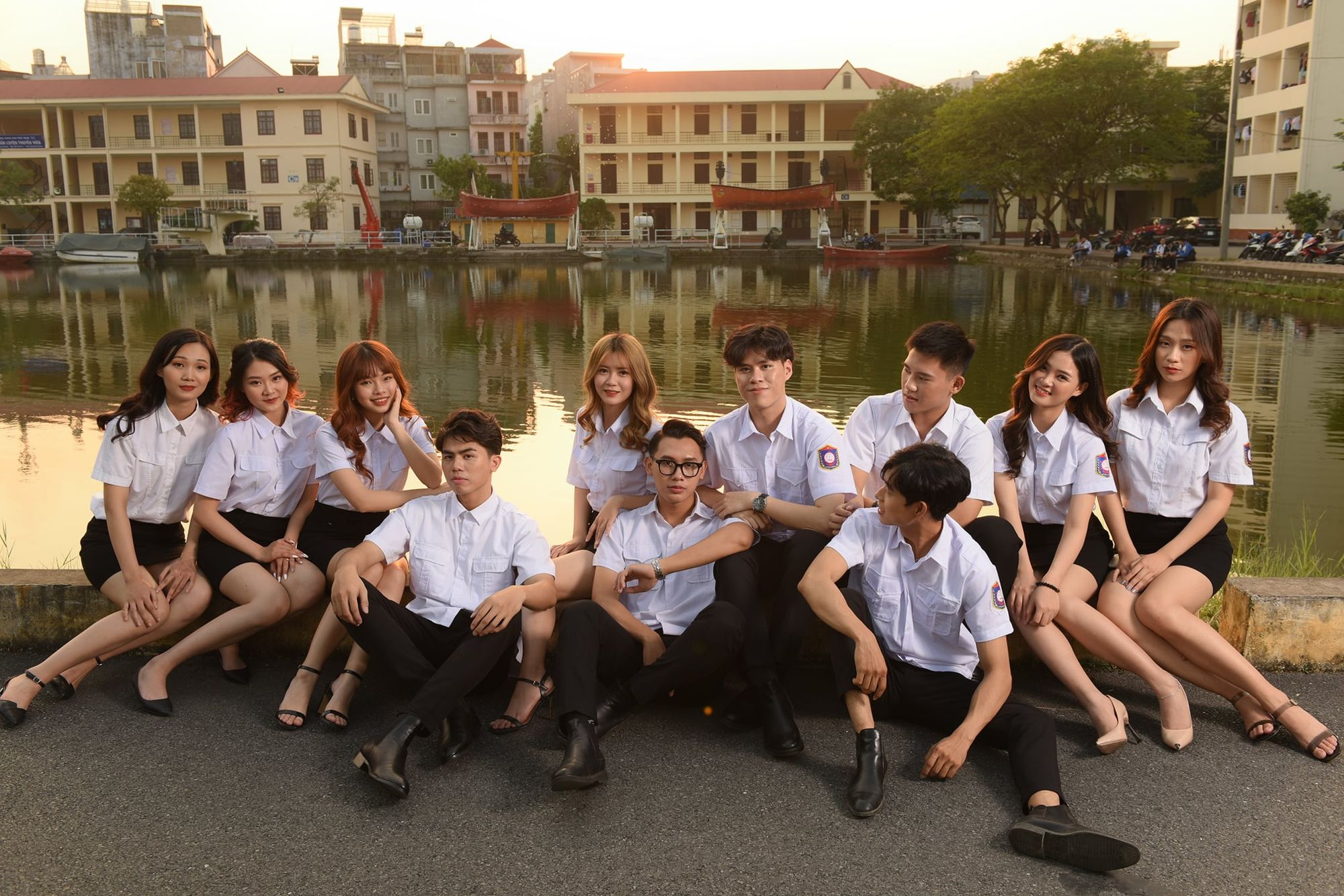 nam nữ sinh vi&ecirc;n đại học H&agrave;ng Hải