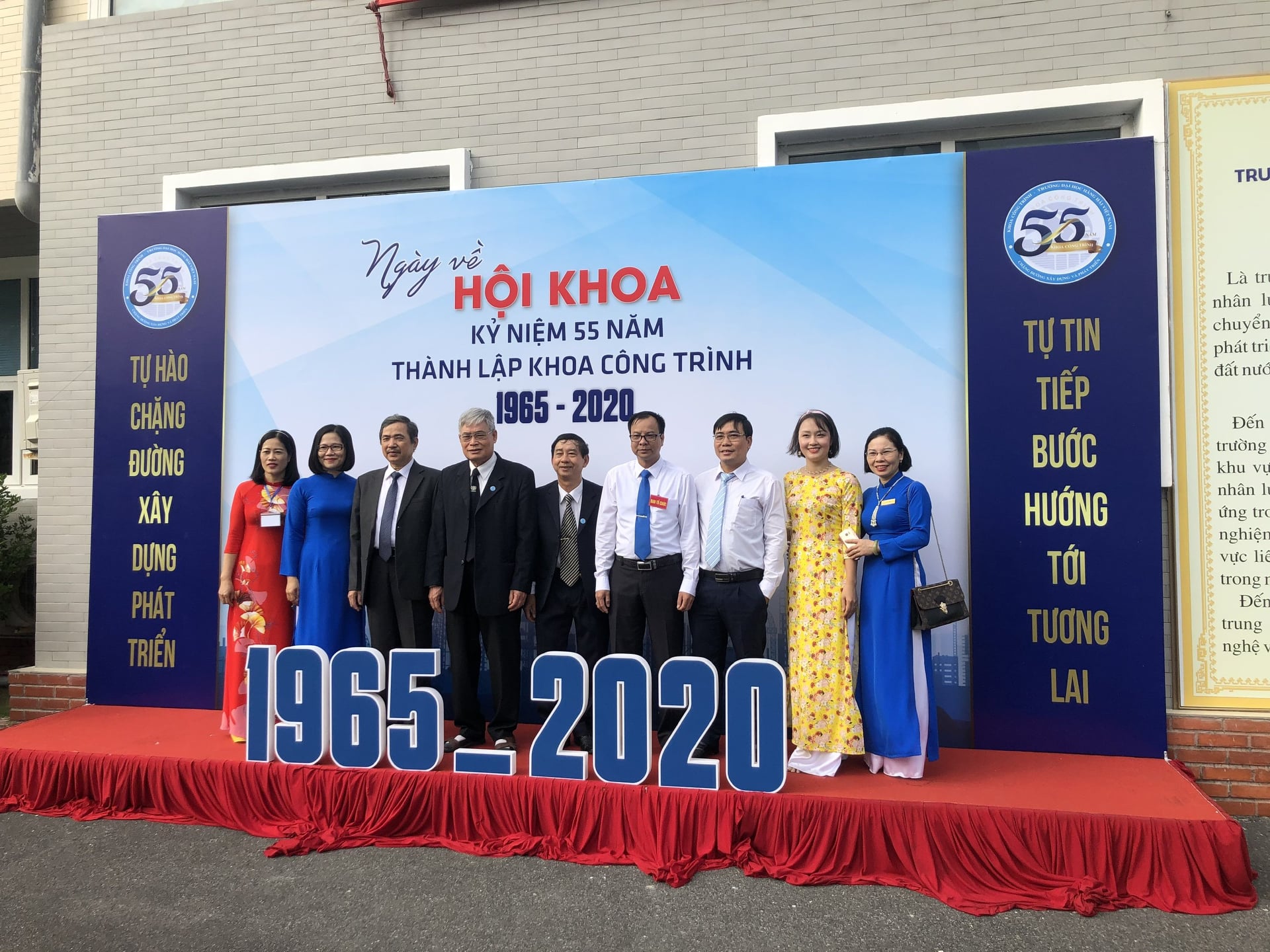 thầy c&ocirc; của trường đại học H&agrave;ng Hải