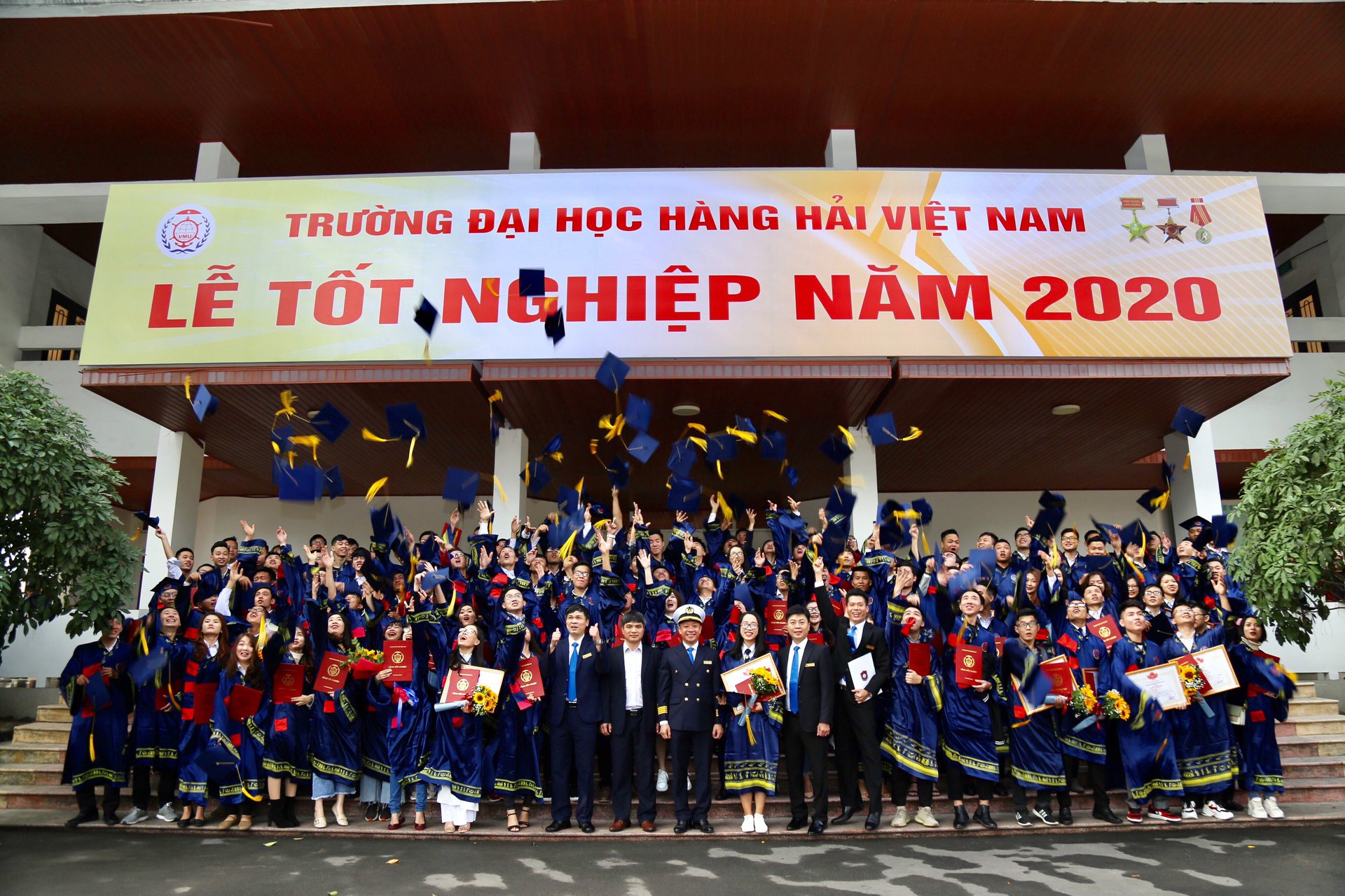 lễ tốt nghiệp của sinh vi&ecirc;n