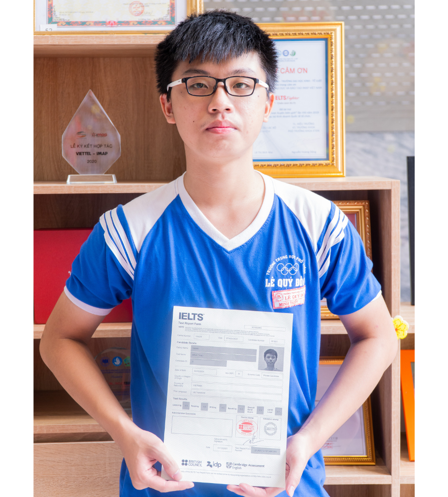 CH&Agrave;NG TRAI TH&Iacute;CH ĐỌC LIGHT NOVEL ĐẠT 7.5 IELTS