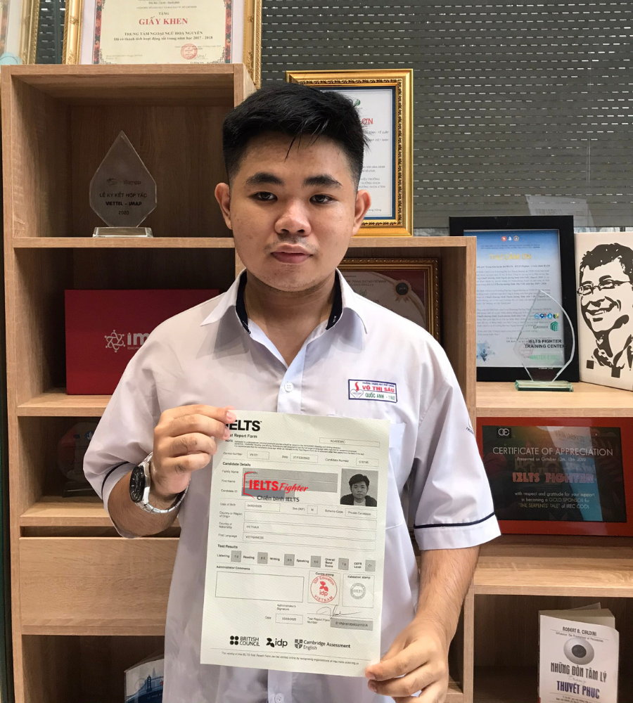 Học sinh cấp 3 đạt 7.0 IELTS