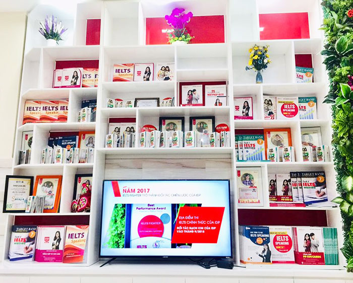 Ngày hội đổi sách tháng 5 IELTS Fighter 1