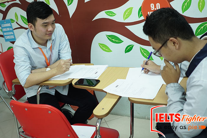 Thi thử IELTS tại trường Lương Thế Vinh