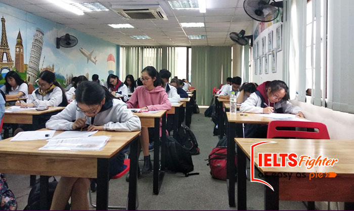 Thi thử IELTS tại trường Lương Thế Vinh