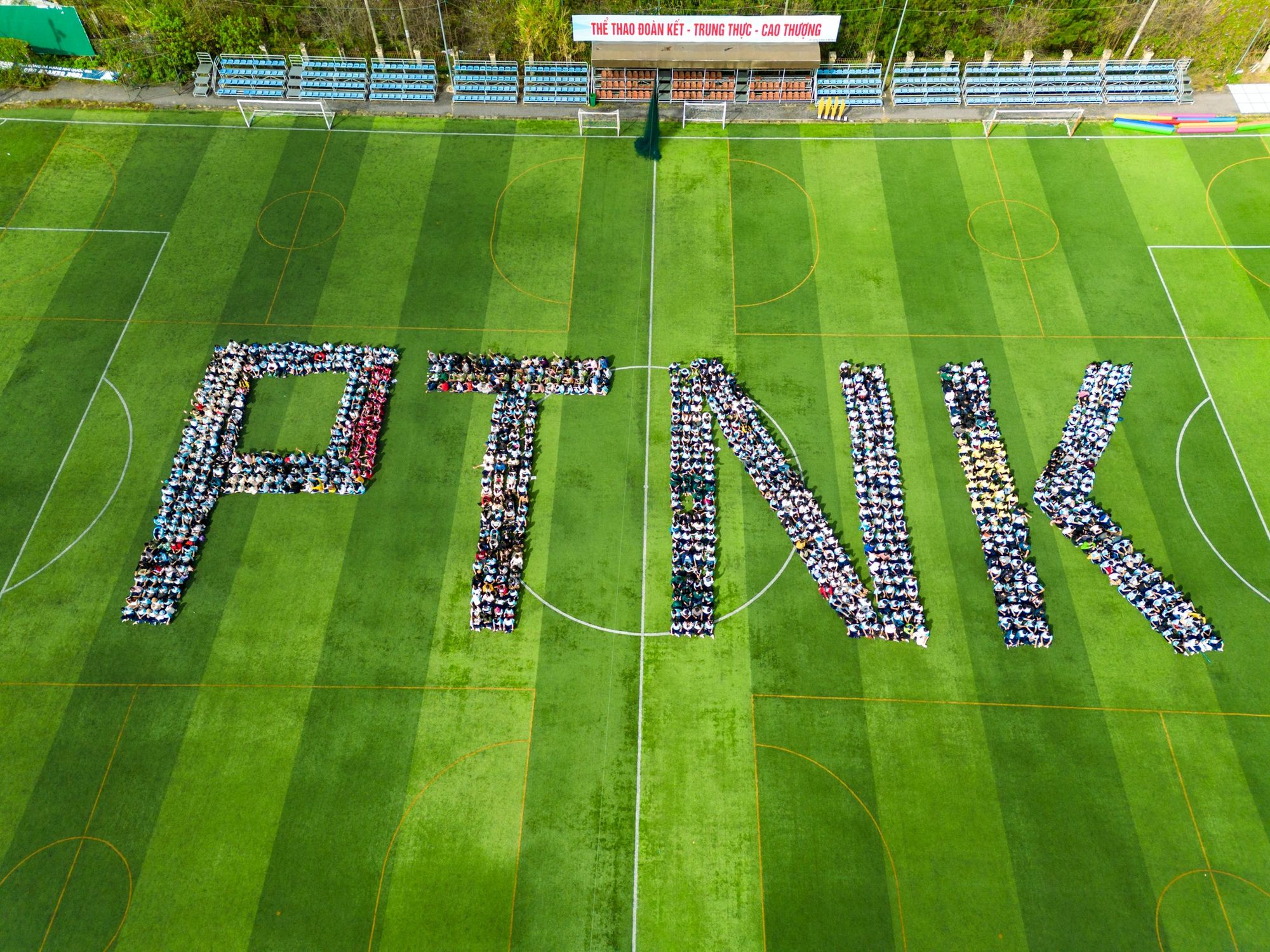 trường Phổ th&ocirc;ng năng khiếu HCM