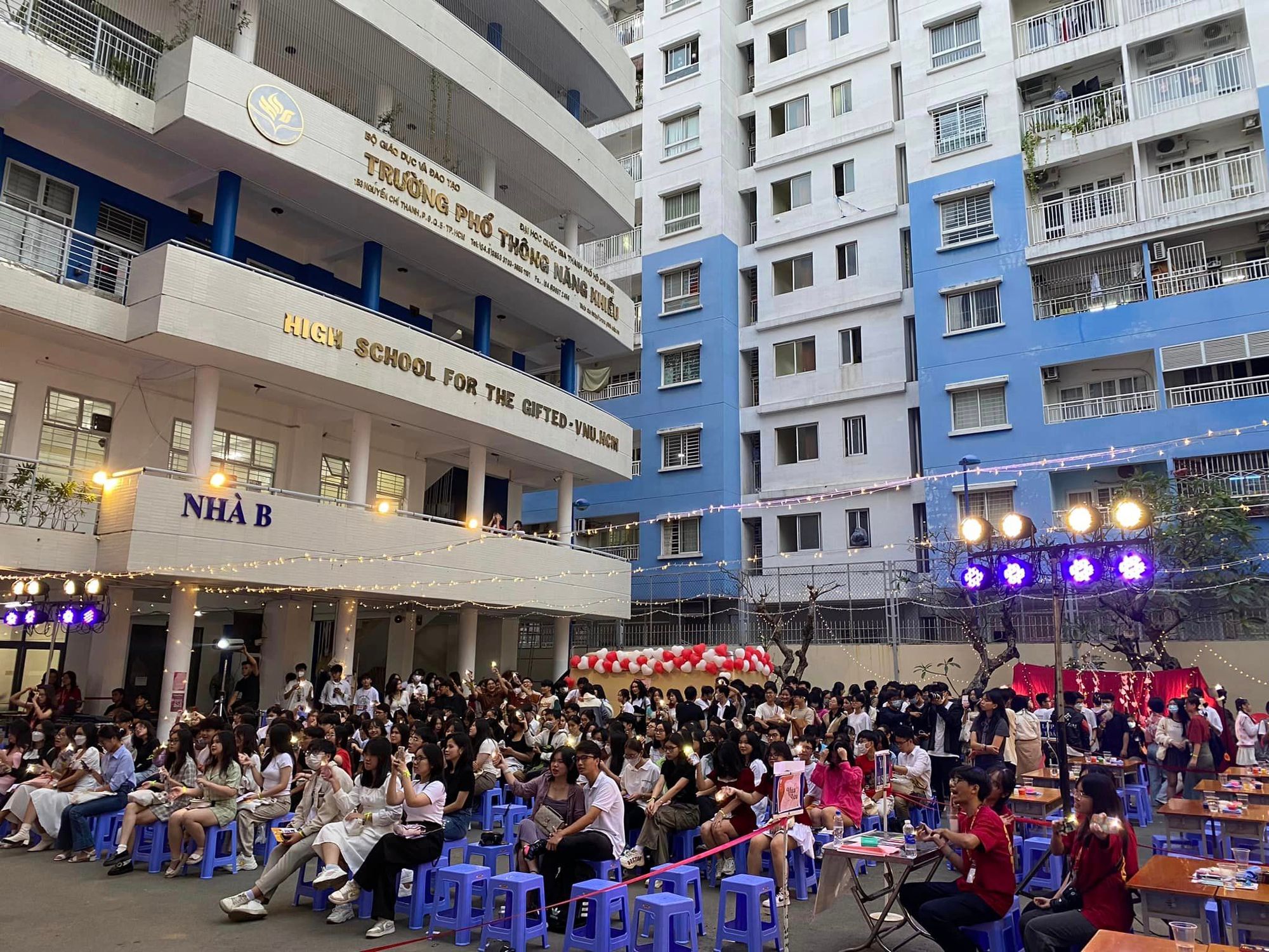 hoạt động ngoại kho&aacute; của trường