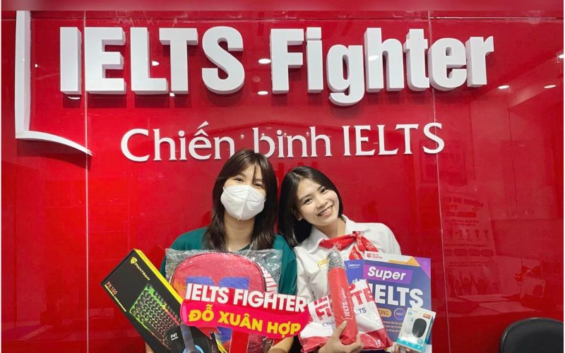 Chương tr&igrave;nh tặng qu&agrave; học vi&ecirc;n