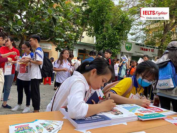 [HCM] - IELTS Fighter đồng hành cùng chương trình English Camp 2020