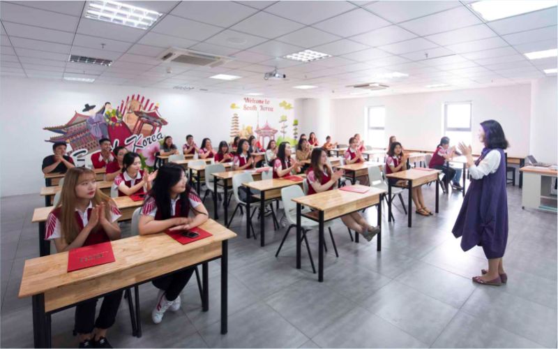 Lớp học ĐH Hồng B&agrave;ng