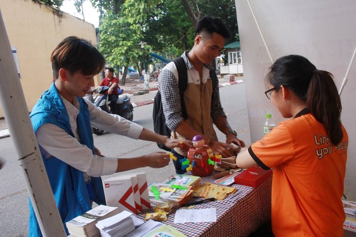 Hoạt động chào Tân sinh viên