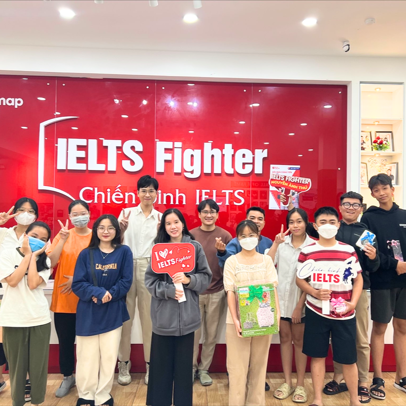 Rất nhiều phần qu&agrave; đ&atilde; được trao đến c&aacute;c bạn tham gia Workshop