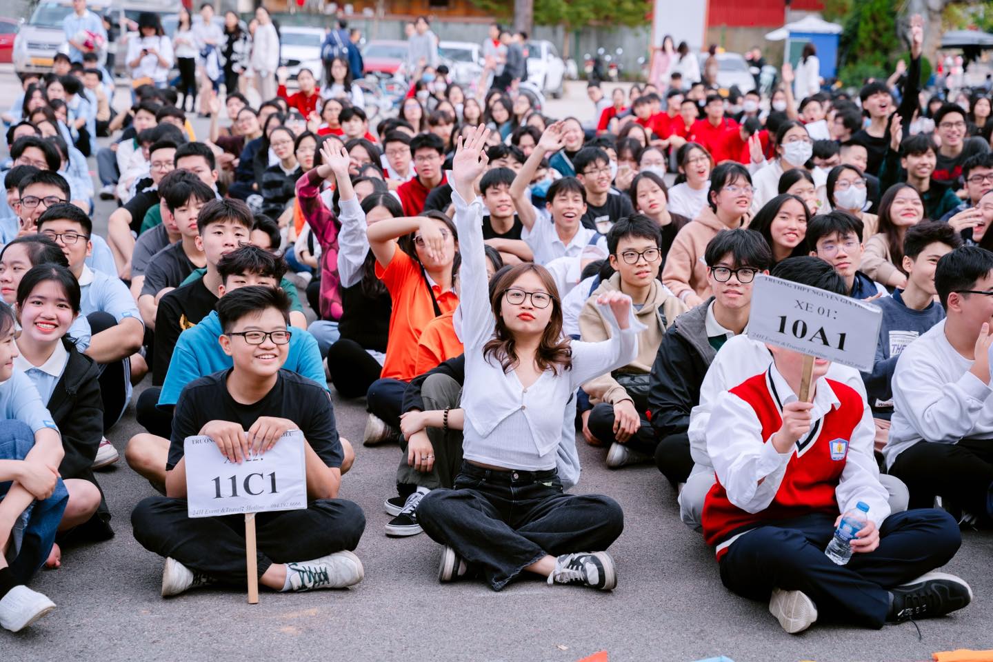 hoạt động ngoại kho&aacute; học snh