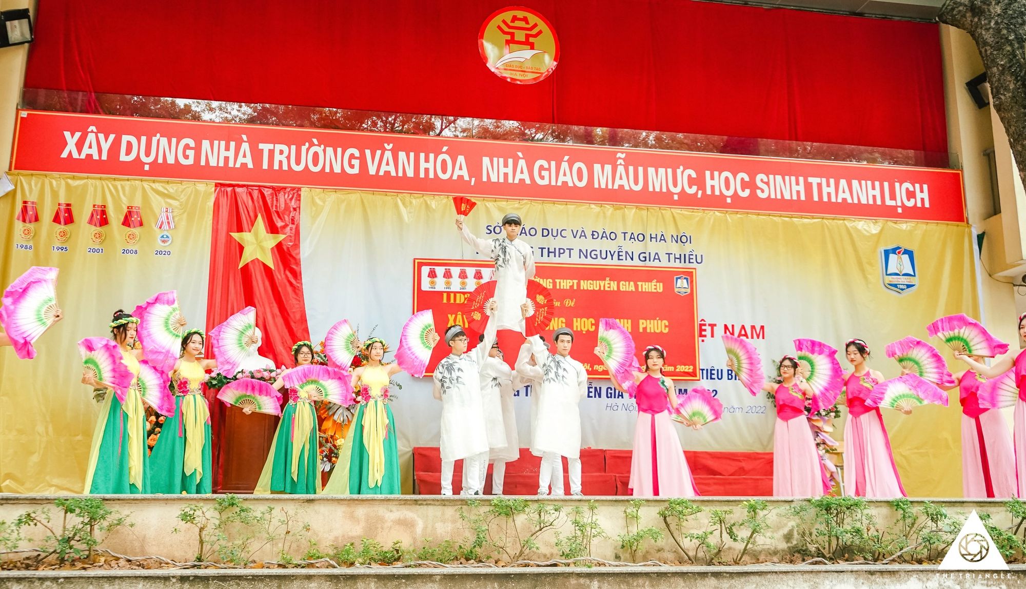 M&agrave;n biểu diễn của c&aacute;c bạn học sinh