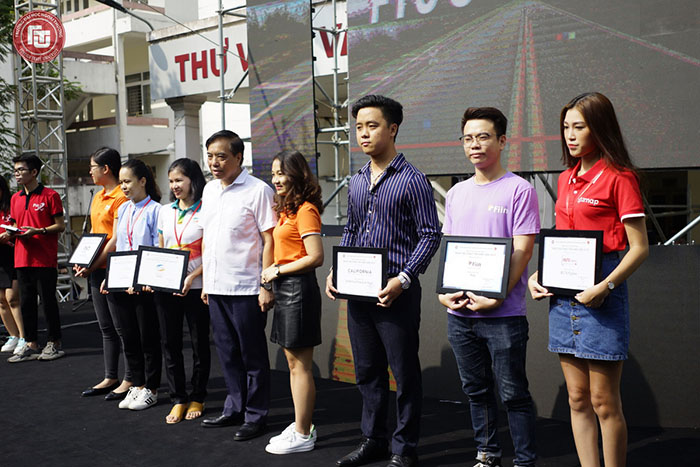 IELTS Fighter đồng hành FTU'S Clubday đại học Ngoại Thương 1