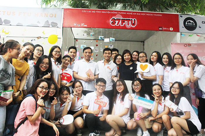 IELTS Fighter đồng hành FTU'S Clubday đại học Ngoại Thương 15