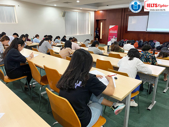 IELTS Fighter tổ chức thi thử IELTS 4 kỹ năng cho sinh viên ĐH Quốc Tế - Đh Quốc Gia Tp. HCM