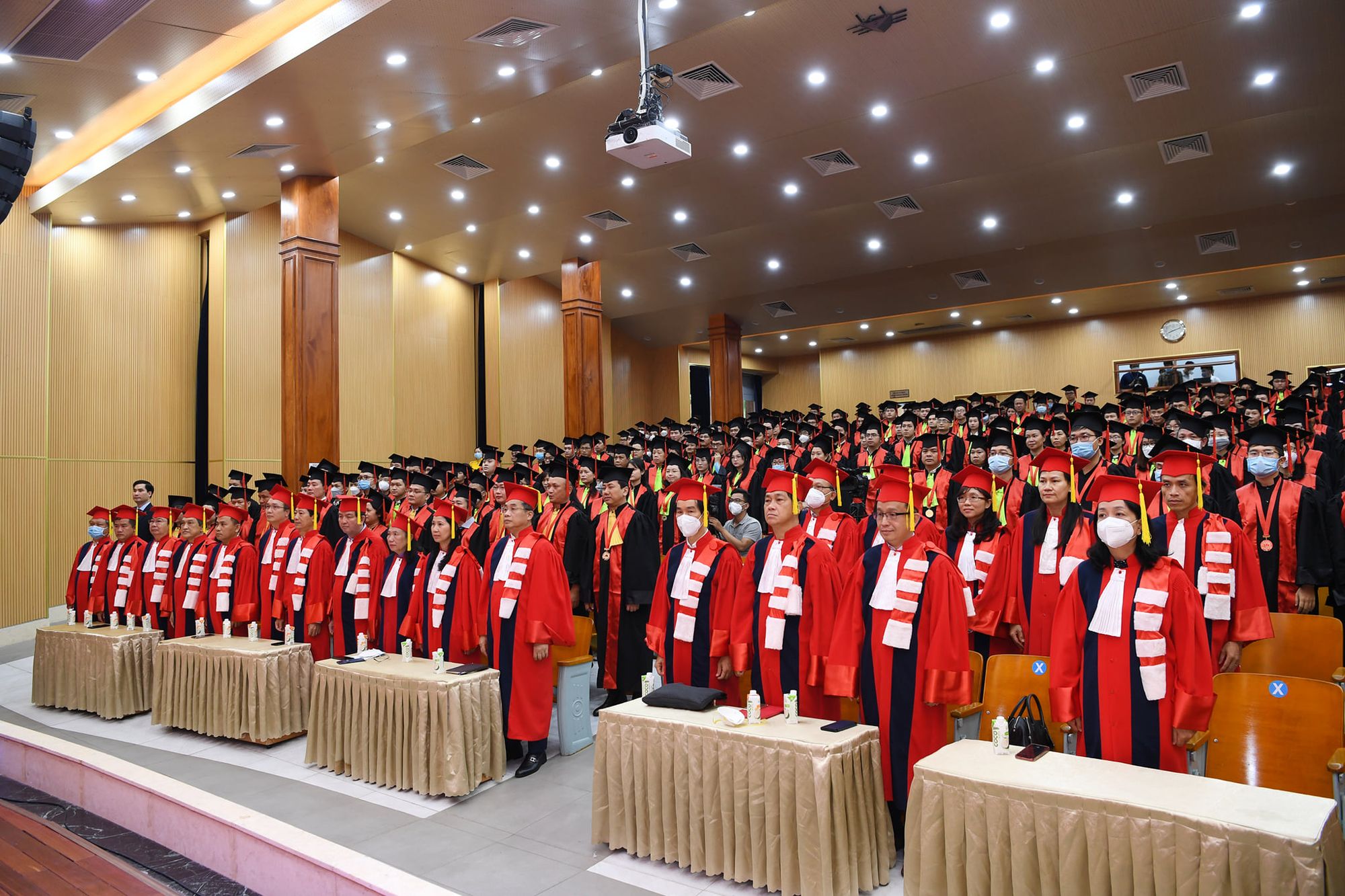 lễ tốt nghiệp sinh vi&ecirc;n UMP