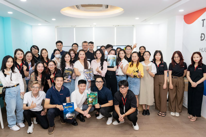 IELTS Fighter hợp t&aacute;c NXB Mỹ National Geographic Learning - 5