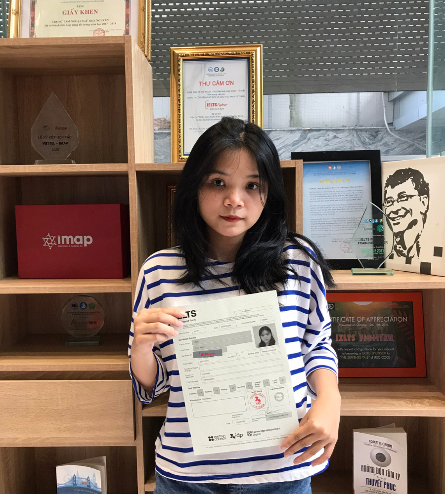 nữ sinh 12 đạt 7.5 IELTS