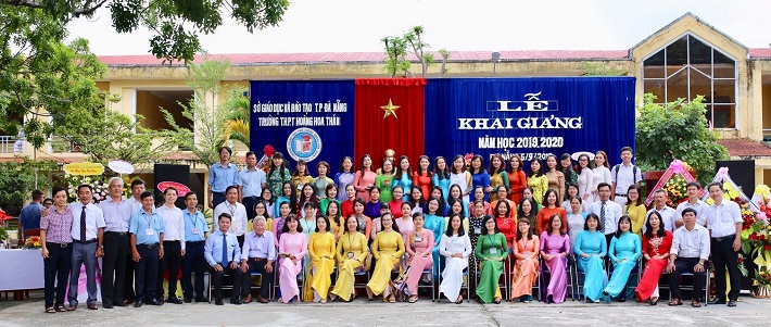 THPT Ho&agrave;ng Hoa Th&aacute;m