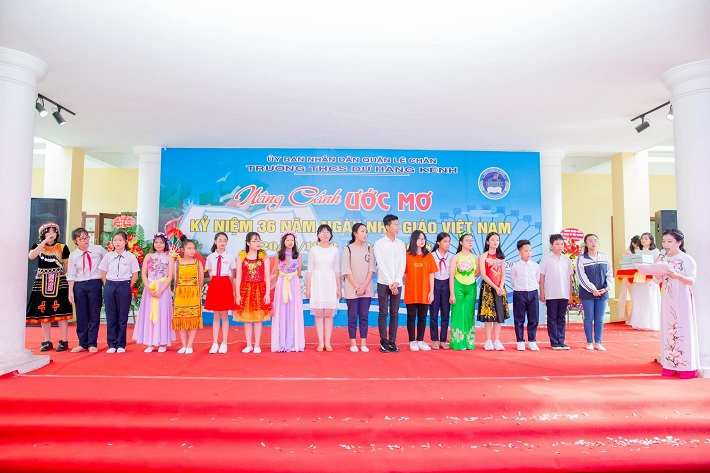 THCS Dư H&agrave;ng K&ecirc;nh