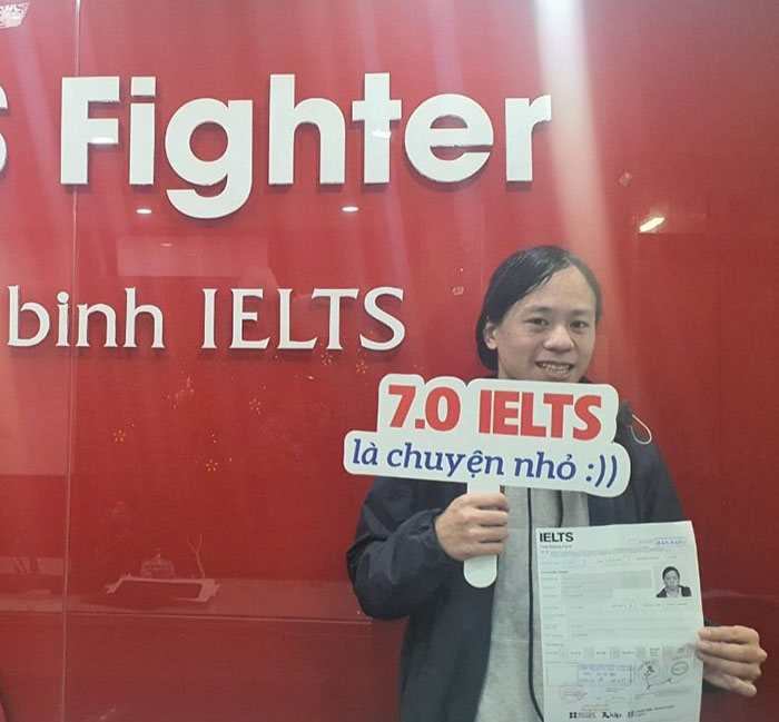 Hồng quân 7.0 IELTS ảnh