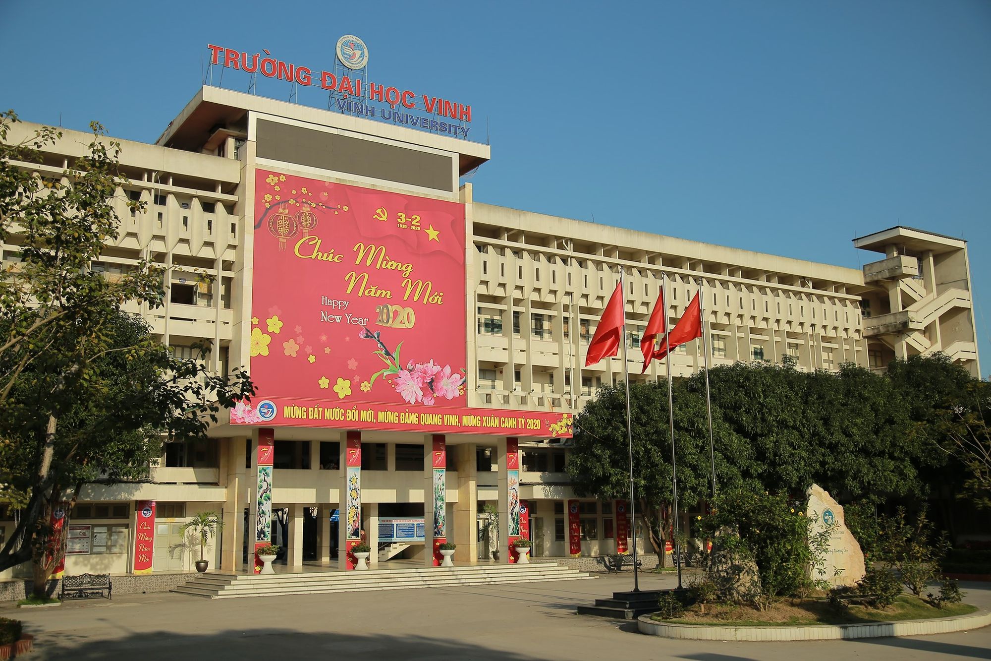 khu&ocirc;n vi&ecirc;n đại học Vinh