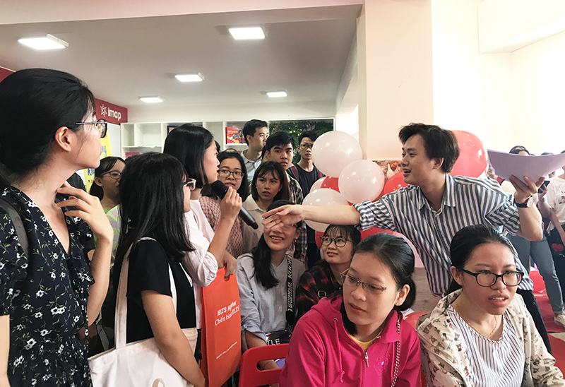 Tưng bừng khai trương cơ sở hoc IELTS thứ 12 tại Đà Nẵng - 2