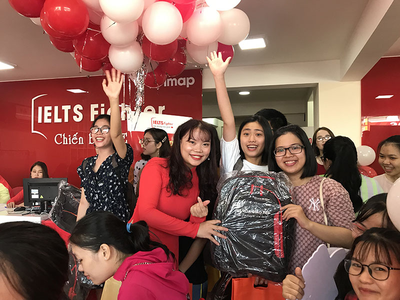 Tưng bừng khai trương cơ sở hoc IELTS thứ 12 tại Đà Nẵng - 3