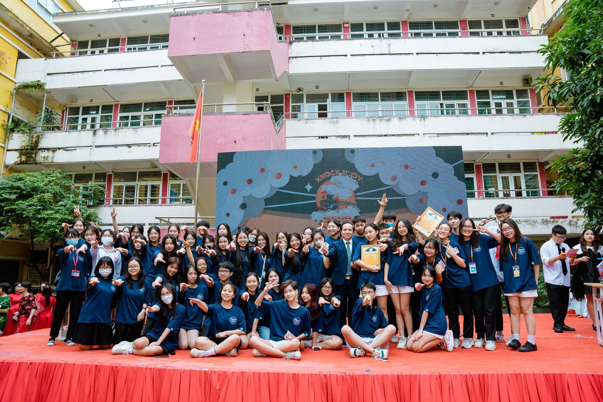 hoạt động ngoại kho&aacute; của trường