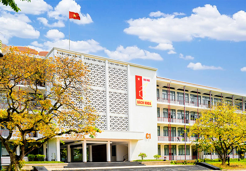 Đại học B&aacute;ch Khoa