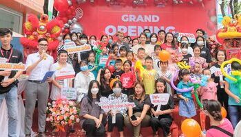 tung-bung-khai-truong-7-co-so-moi-tai-2-mien-bac-nam-1712